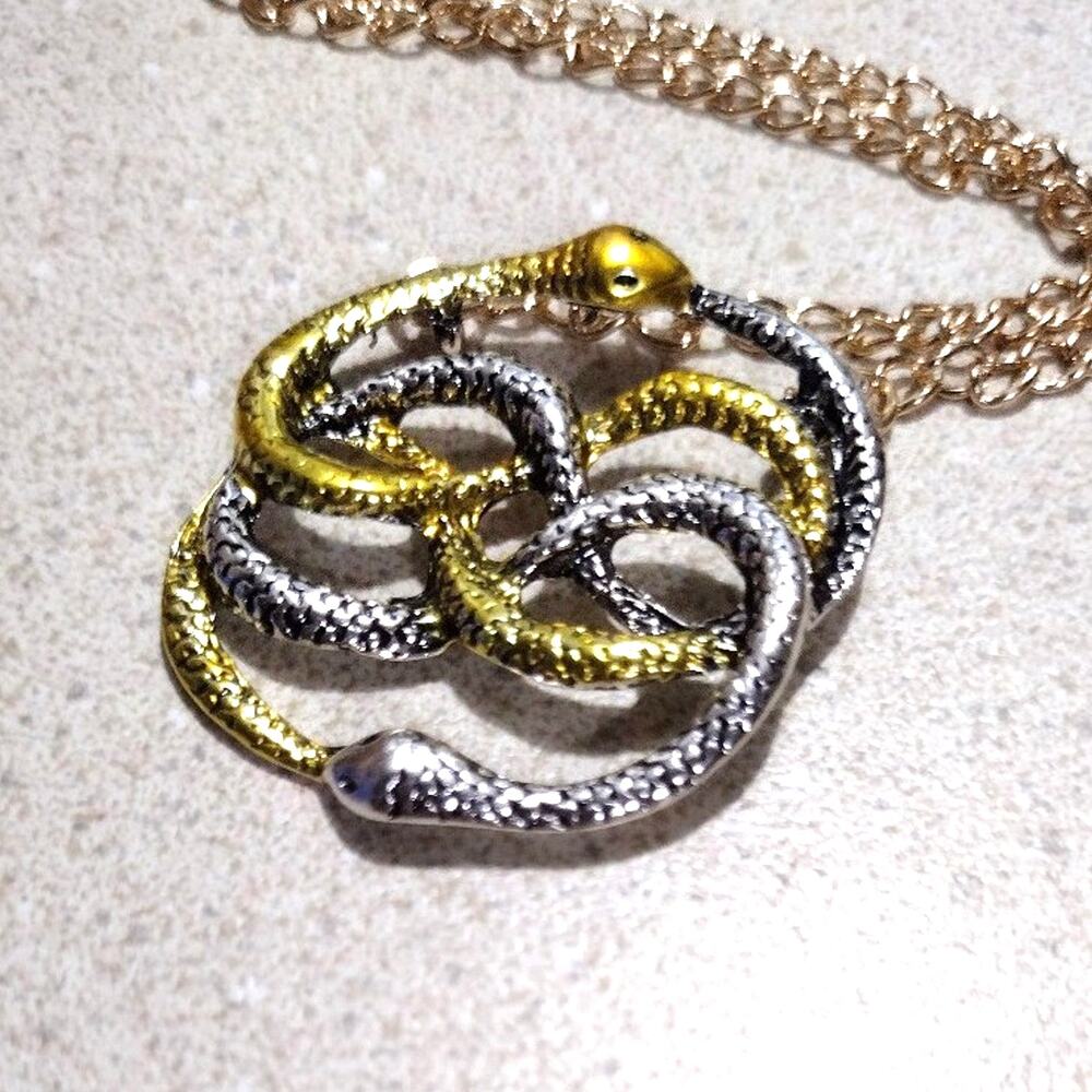 Auryn Atreyus Necklace Never Ending Story Snake Halloween Christmas Birthday NEW